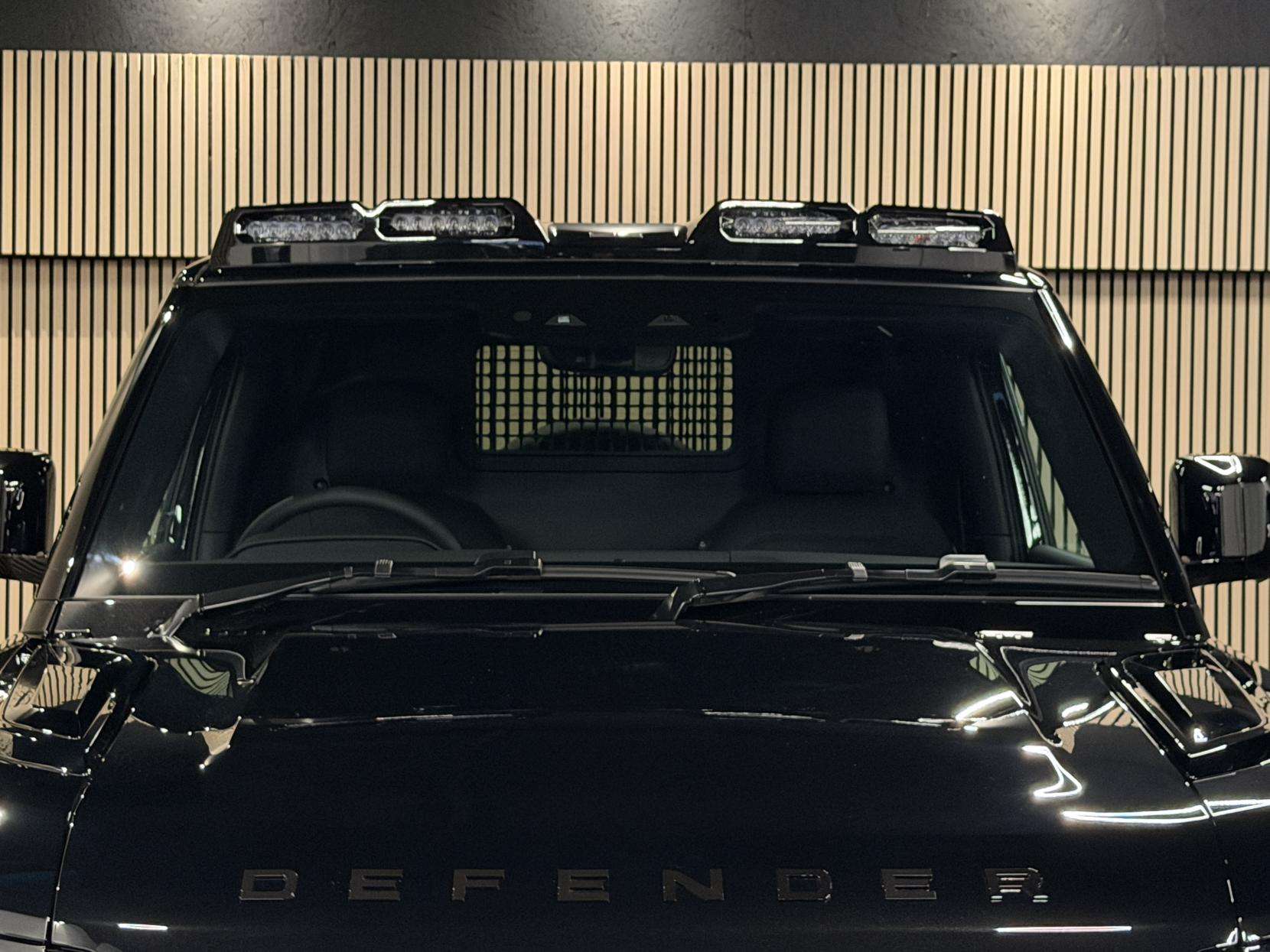 2025 LAND ROVER DEFENDER 90 2025 LAND ROVER DEFENDER 90