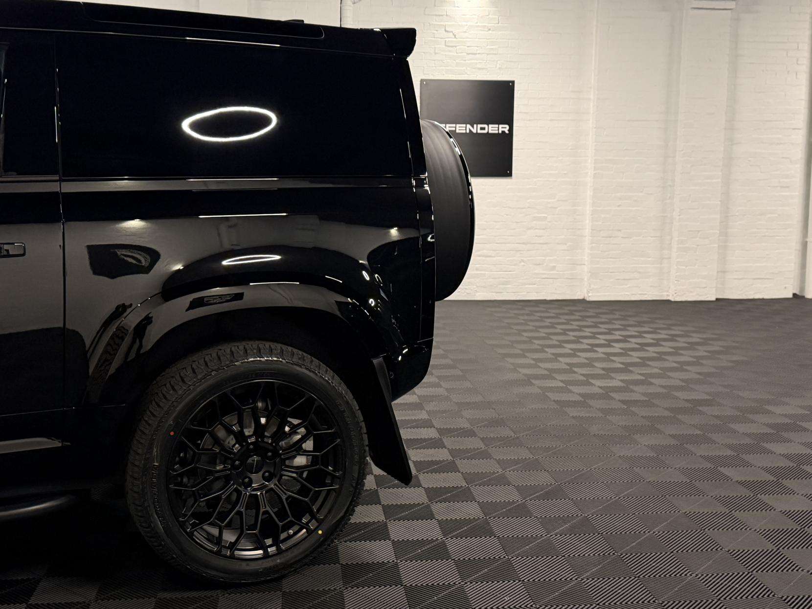 2025 LAND ROVER DEFENDER 90 2025 LAND ROVER DEFENDER 90