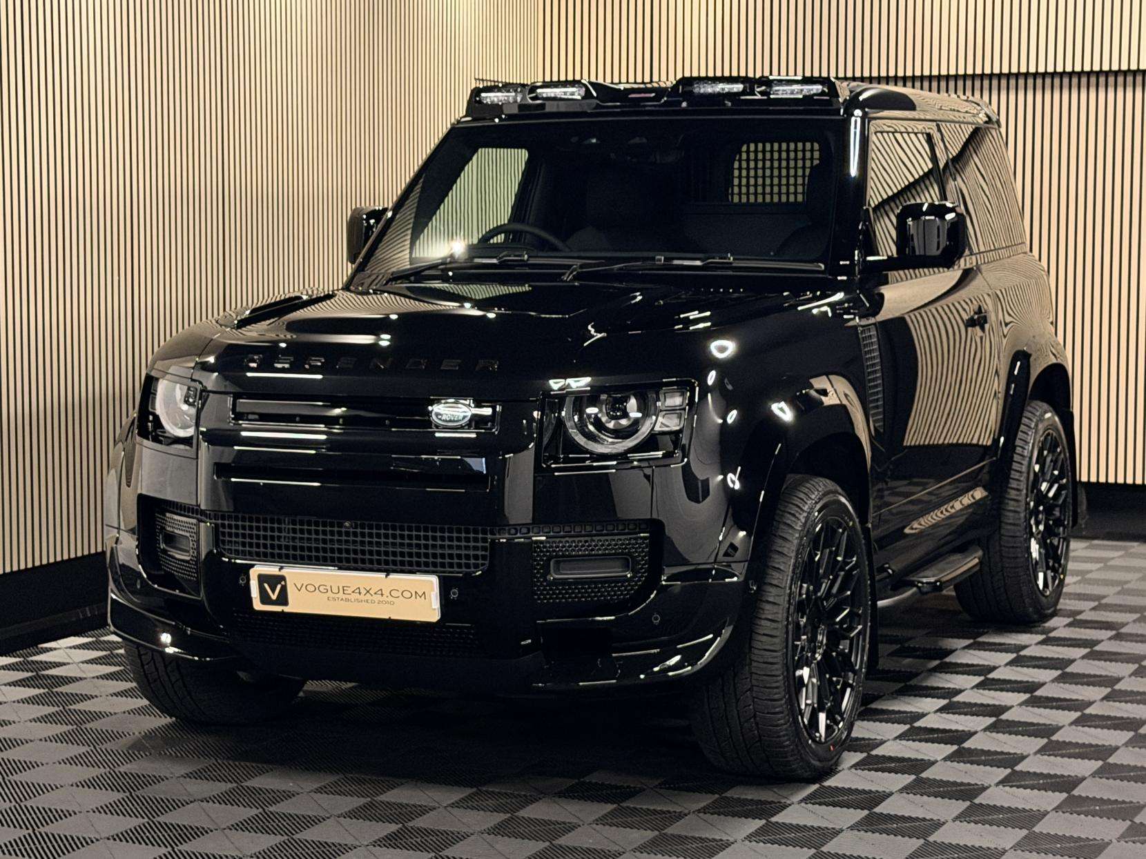 2025 LAND ROVER DEFENDER 90 2025 LAND ROVER DEFENDER 90