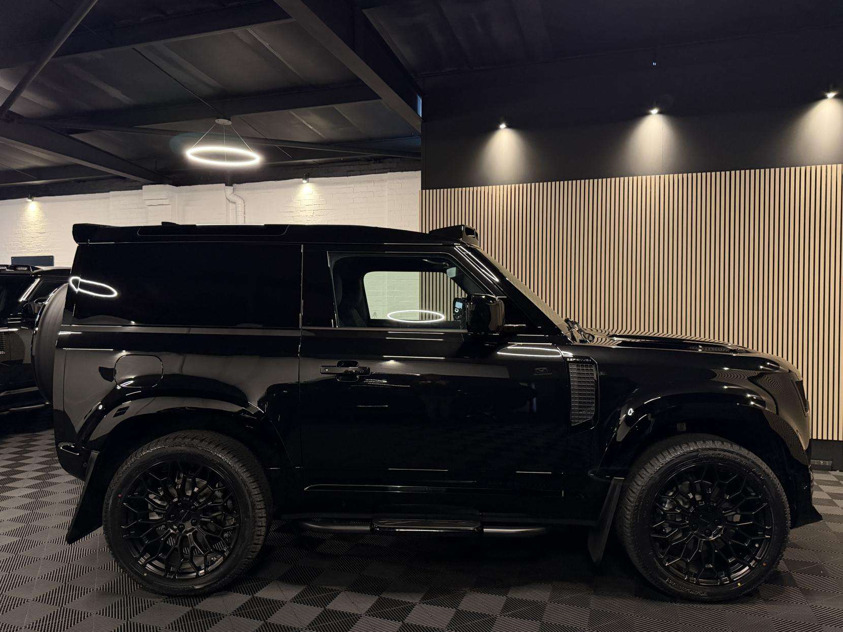 2025 LAND ROVER DEFENDER 90 2025 LAND ROVER DEFENDER 90