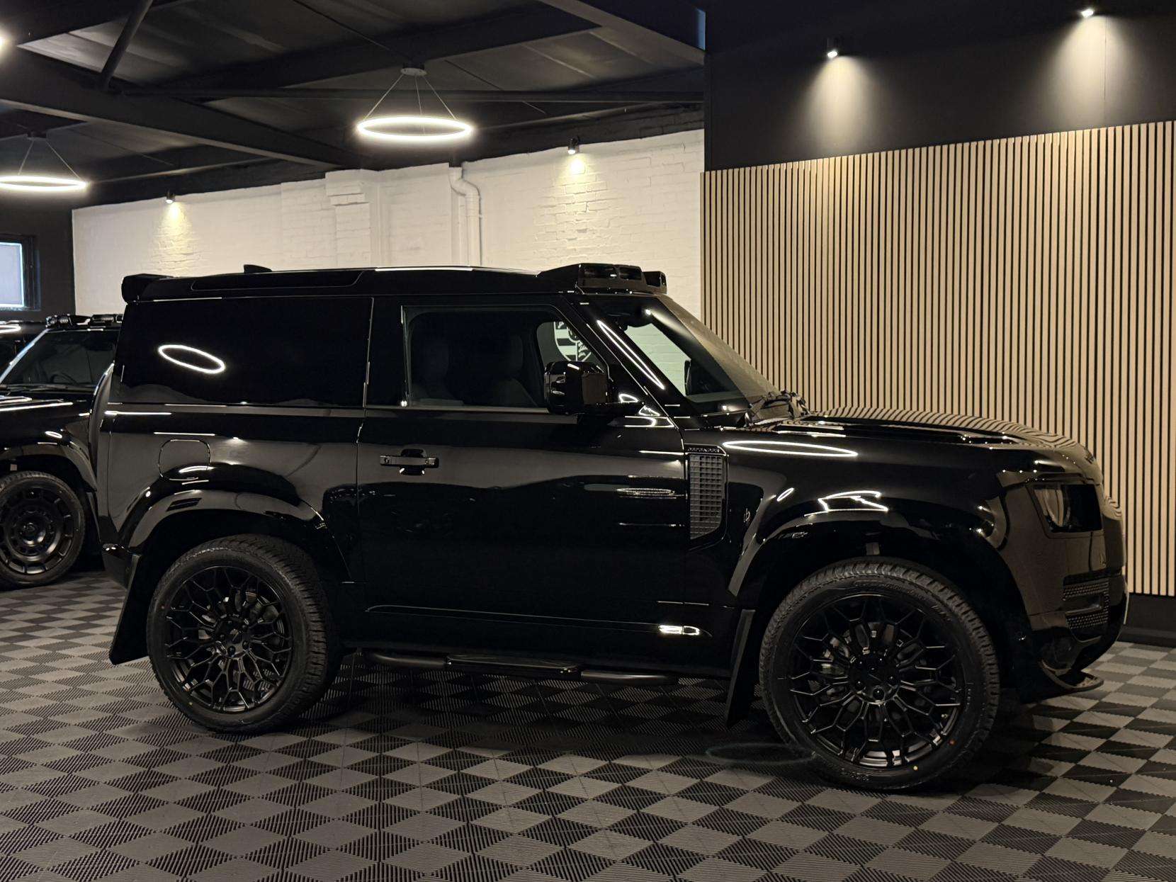 2025 LAND ROVER DEFENDER 90 2025 LAND ROVER DEFENDER 90