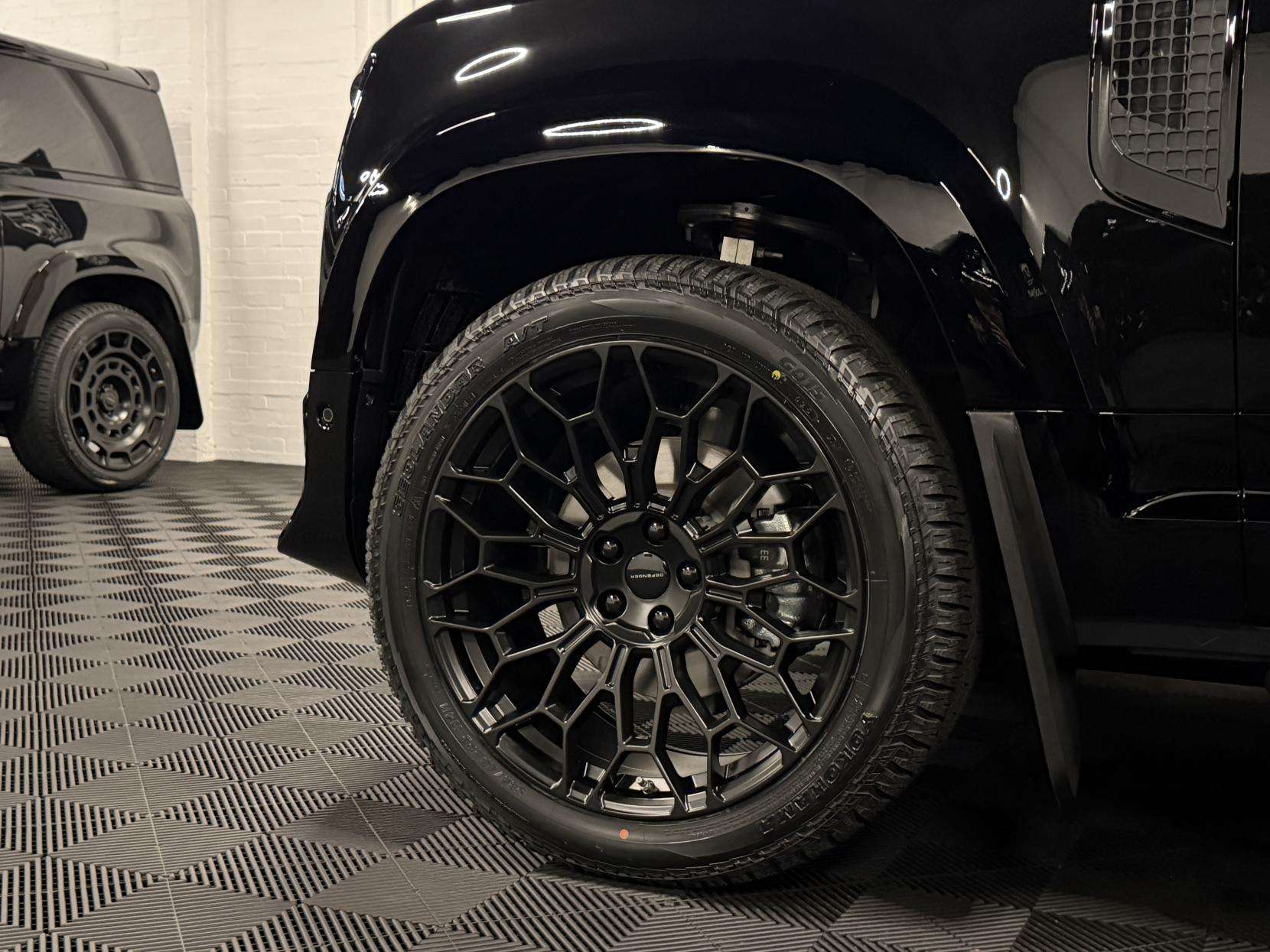 2025 LAND ROVER DEFENDER 90 2025 LAND ROVER DEFENDER 90