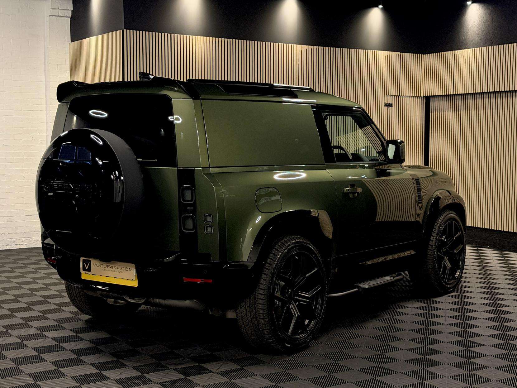 2026 LAND ROVER DEFENDER 90 2026 LAND ROVER DEFENDER 90