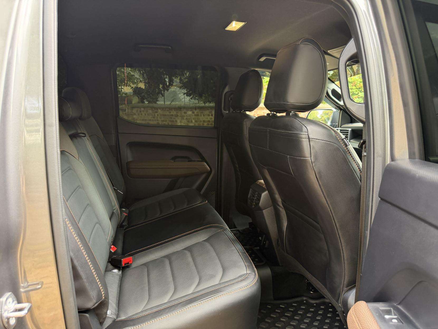 2025 VOLKSWAGEN AMAROK 2025 VOLKSWAGEN AMAROK
