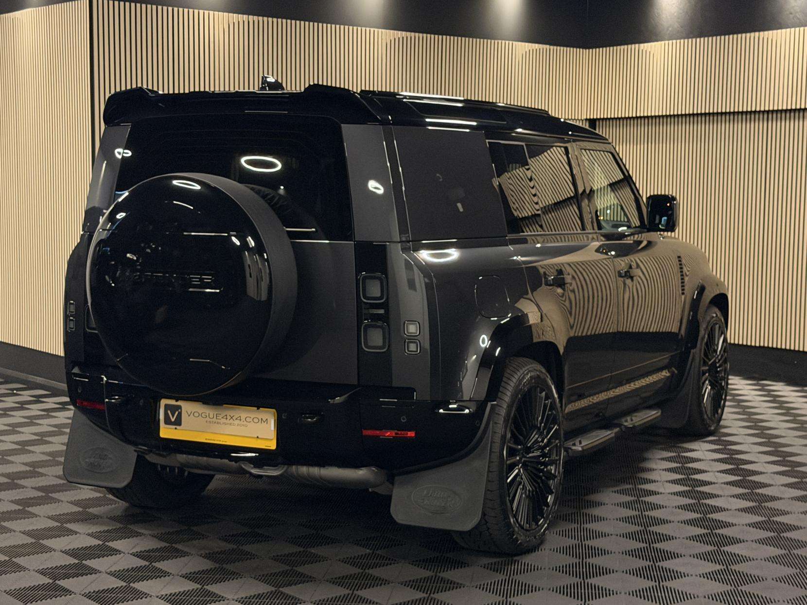 2026 LAND ROVER DEFENDER 110 2026 LAND ROVER DEFENDER 110