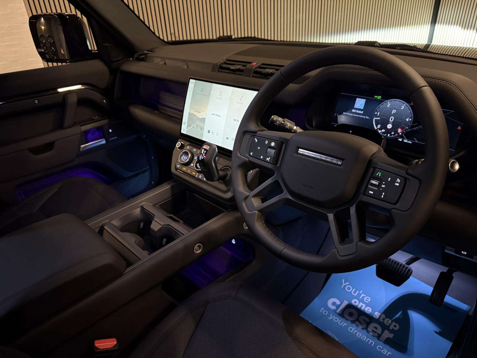 A 2026 LAND ROVER DEFENDER 110 3.0 D250 MHEV X-Dynamic SE Hard Top SUV 5dr Diesel Auto 4WD MWB Euro 6 (s/s) (249 ps) A 2026 LAND ROVER DEFENDER 110 3.0 D250 MHEV X-Dynamic SE Hard Top SUV 5dr Diesel Auto 4WD MWB Euro 6 (s/s) (249 ps)