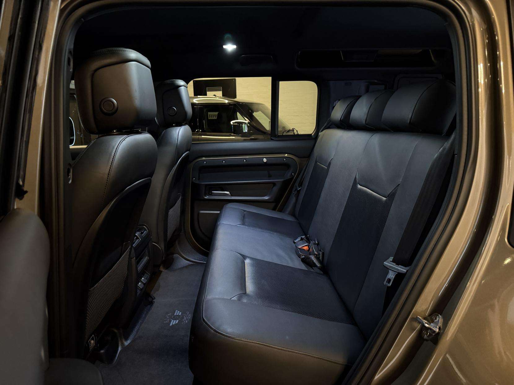 2023 LAND ROVER DEFENDER 110 2023 LAND ROVER DEFENDER 110