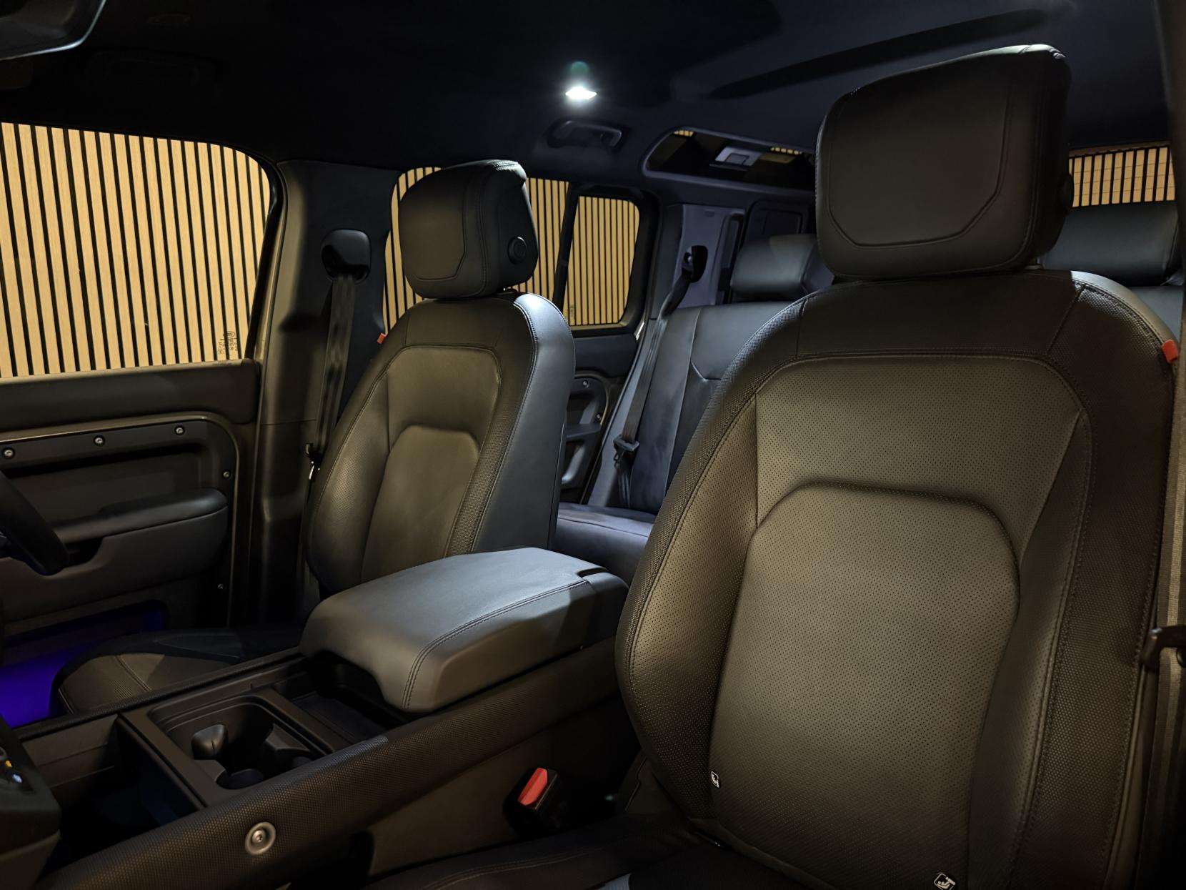 2023 LAND ROVER DEFENDER 110 2023 LAND ROVER DEFENDER 110