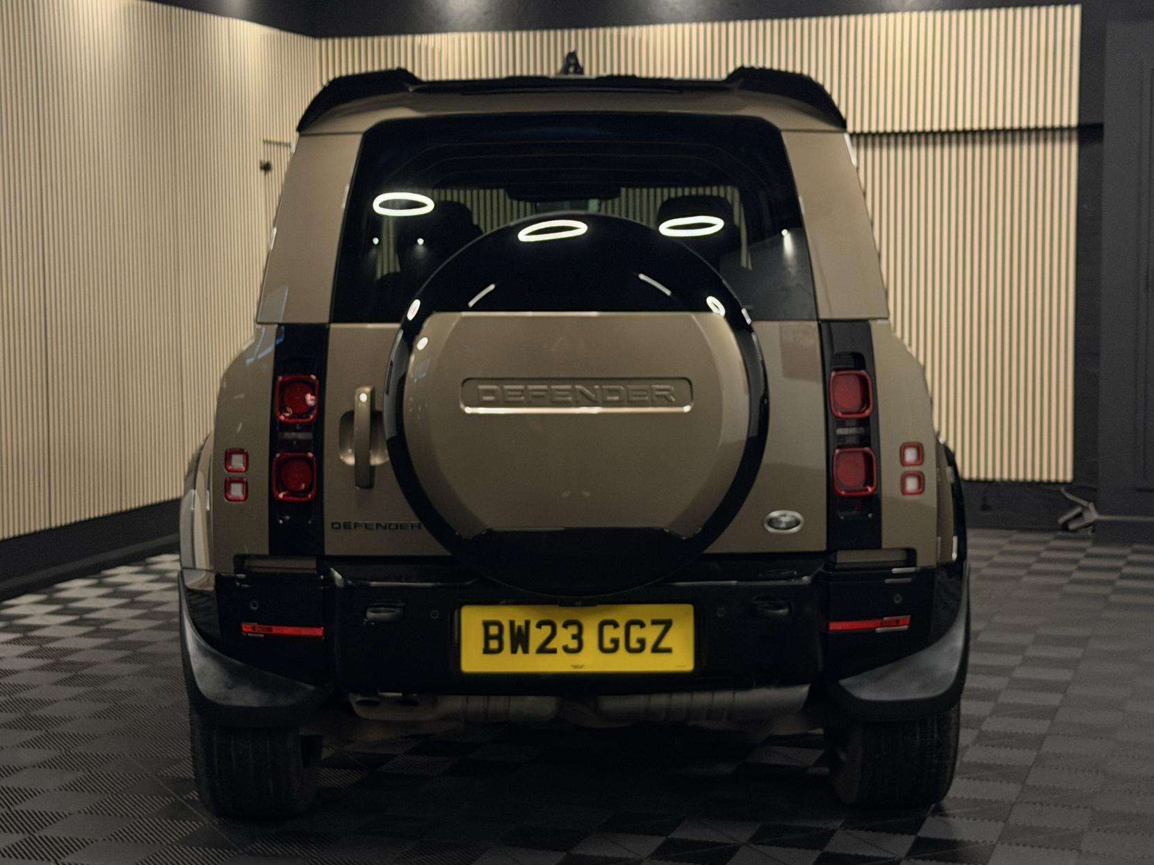 2023 LAND ROVER DEFENDER 110 2023 LAND ROVER DEFENDER 110