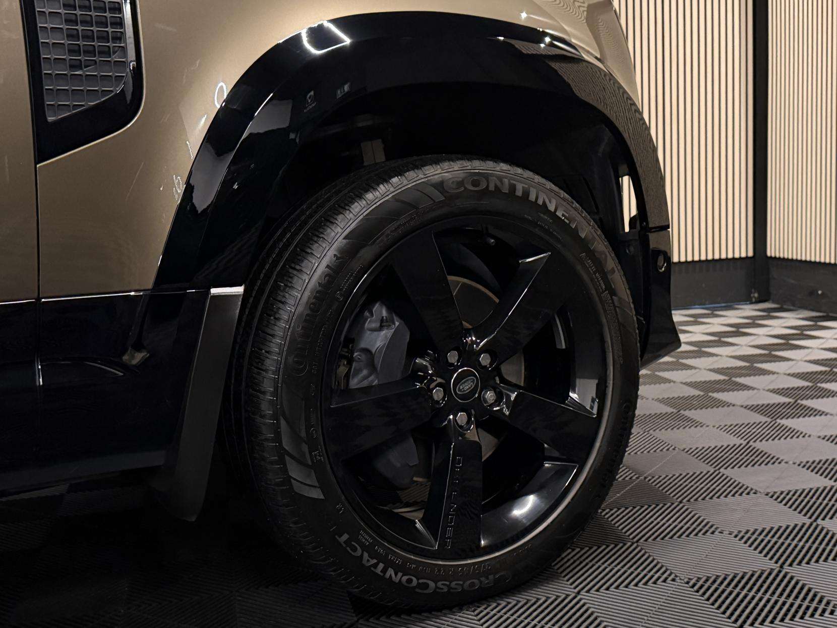 2023 LAND ROVER DEFENDER 110 2023 LAND ROVER DEFENDER 110