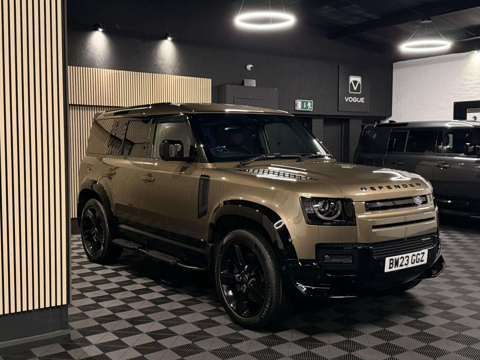 2023 LAND ROVER DEFENDER 110 2023 LAND ROVER DEFENDER 110