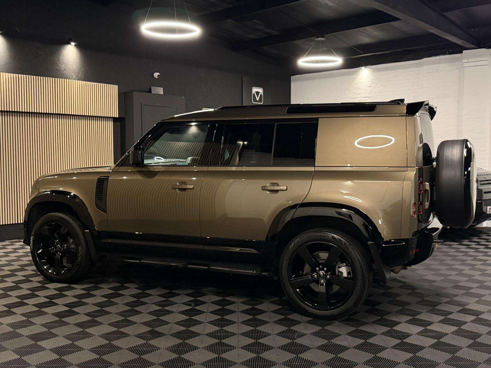 2023 LAND ROVER DEFENDER 110 2023 LAND ROVER DEFENDER 110