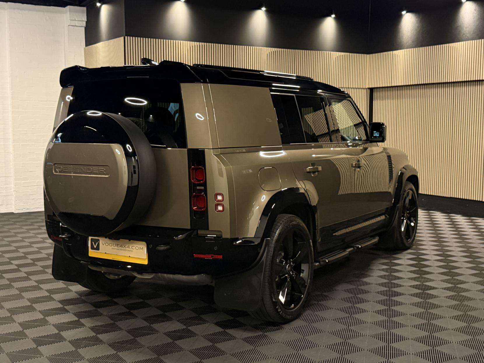 A 2024 LAND ROVER DEFENDER 110 3.0 D300 MHEV X-Dynamic HSE Hard Top SUV 5dr Diesel Auto 4WD MWB Euro 6 (s/s) (300 ps) A 2024 LAND ROVER DEFENDER 110 3.0 D300 MHEV X-Dynamic HSE Hard Top SUV 5dr Diesel Auto 4WD MWB Euro 6 (s/s) (300 ps)