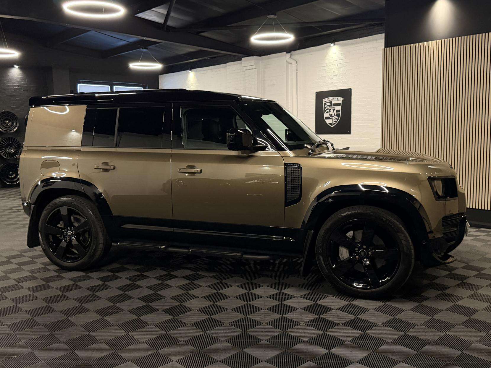 2024 LAND ROVER DEFENDER 110 2024 LAND ROVER DEFENDER 110