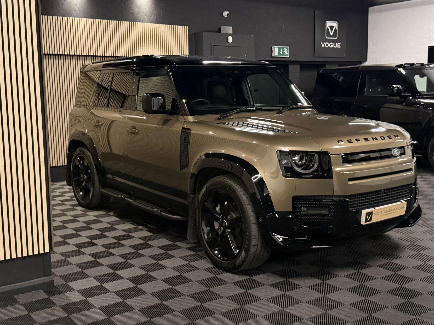 2024 LAND ROVER DEFENDER 110 2024 LAND ROVER DEFENDER 110