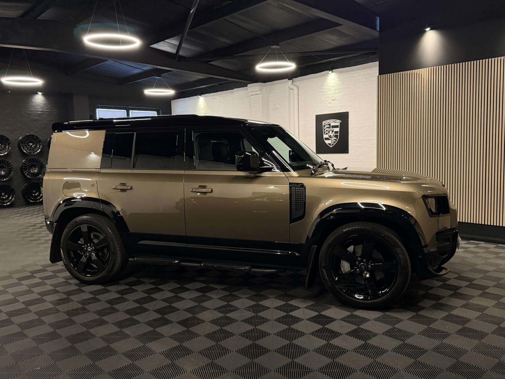 2024 LAND ROVER DEFENDER 110 2024 LAND ROVER DEFENDER 110
