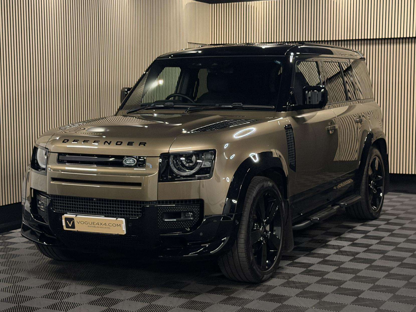 2024 LAND ROVER DEFENDER 110 2024 LAND ROVER DEFENDER 110