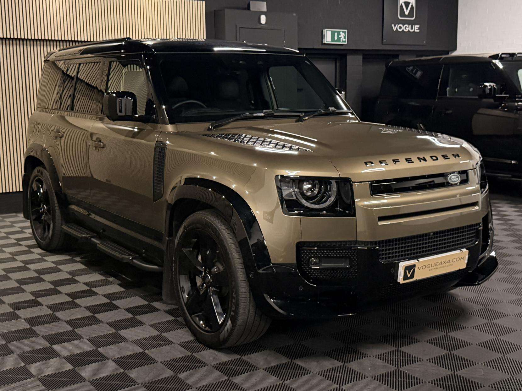 2024 LAND ROVER DEFENDER 110 2024 LAND ROVER DEFENDER 110