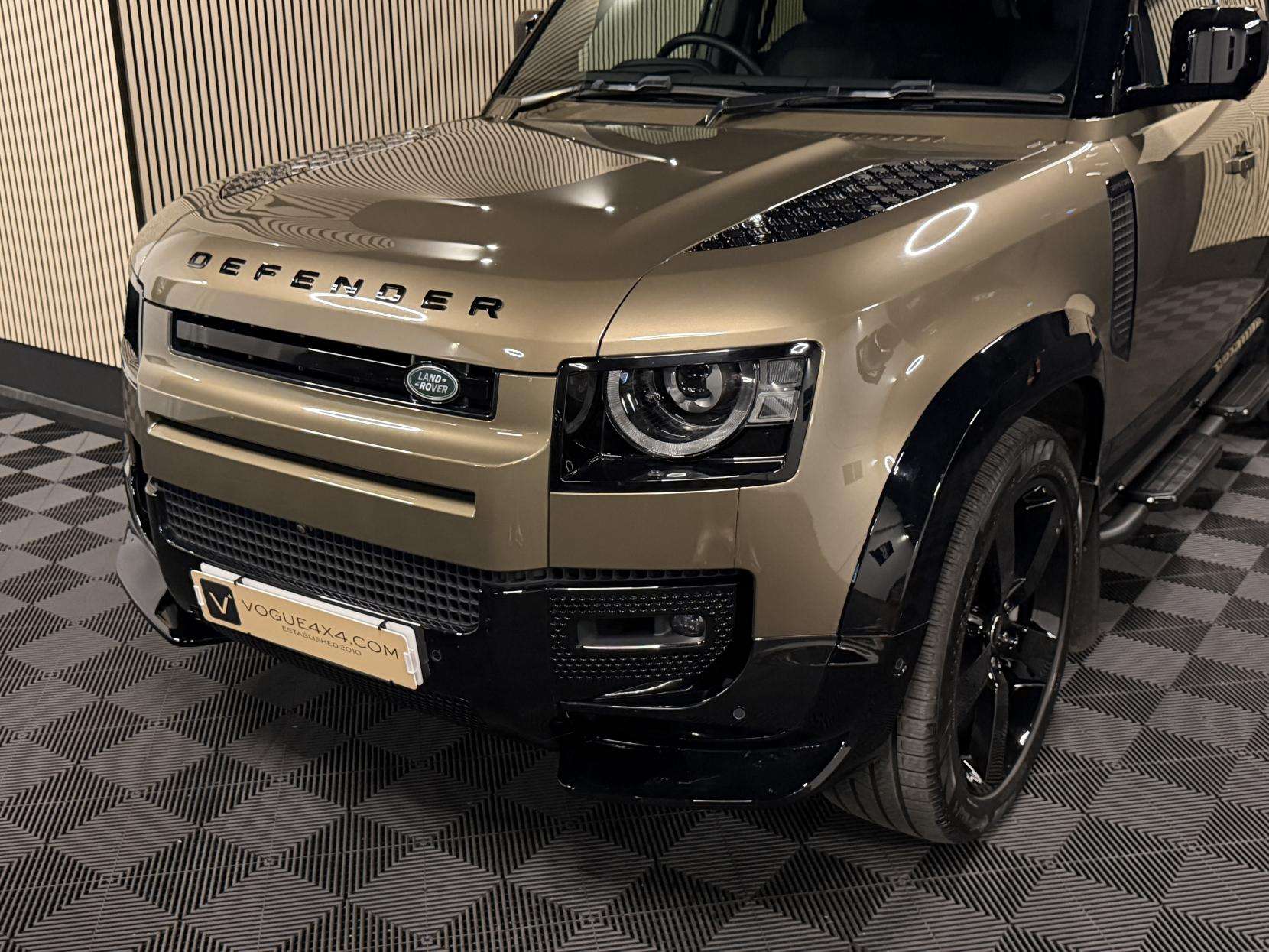 2024 LAND ROVER DEFENDER 110 2024 LAND ROVER DEFENDER 110