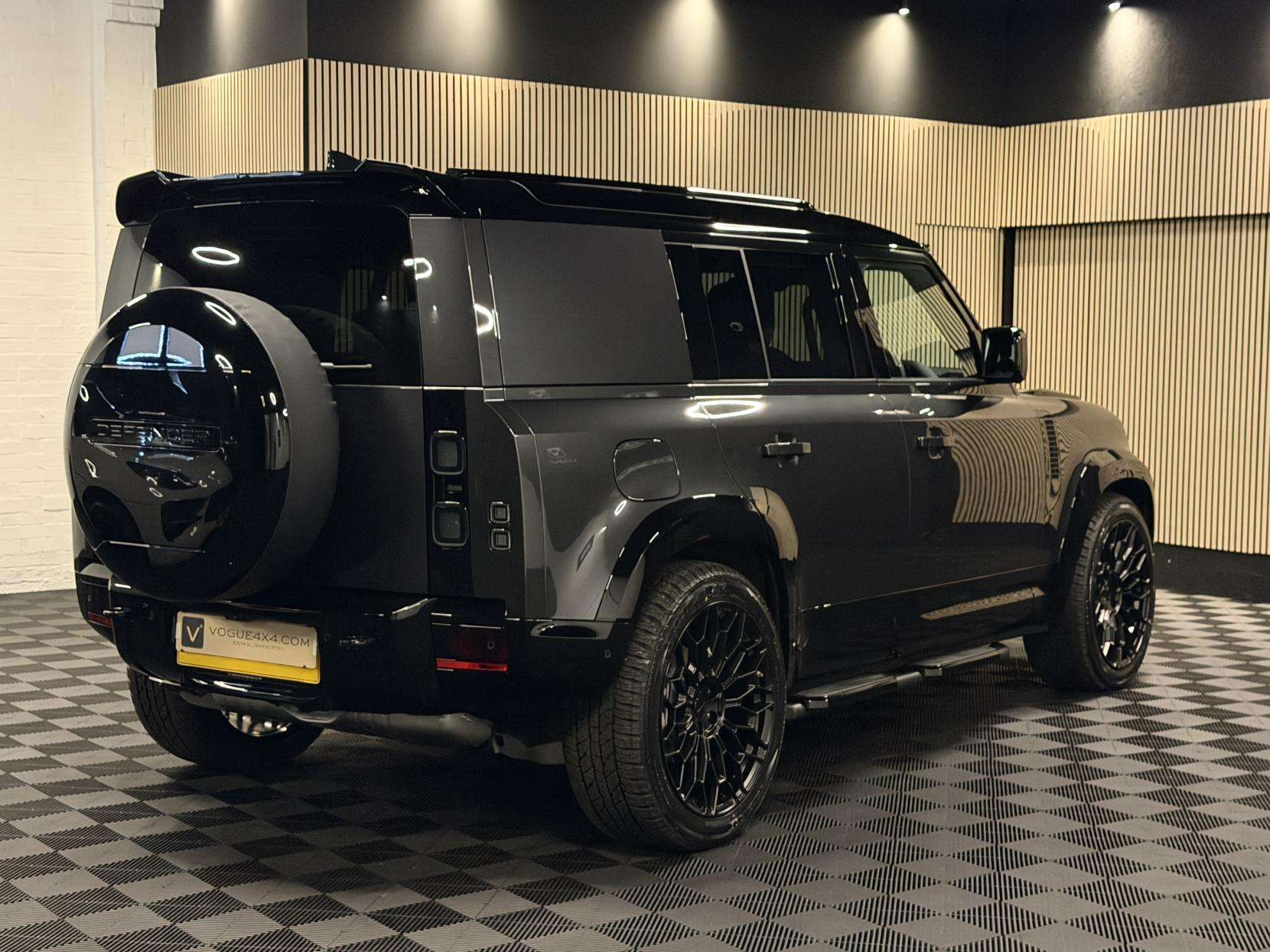 2025 LAND ROVER DEFENDER 110 2025 LAND ROVER DEFENDER 110