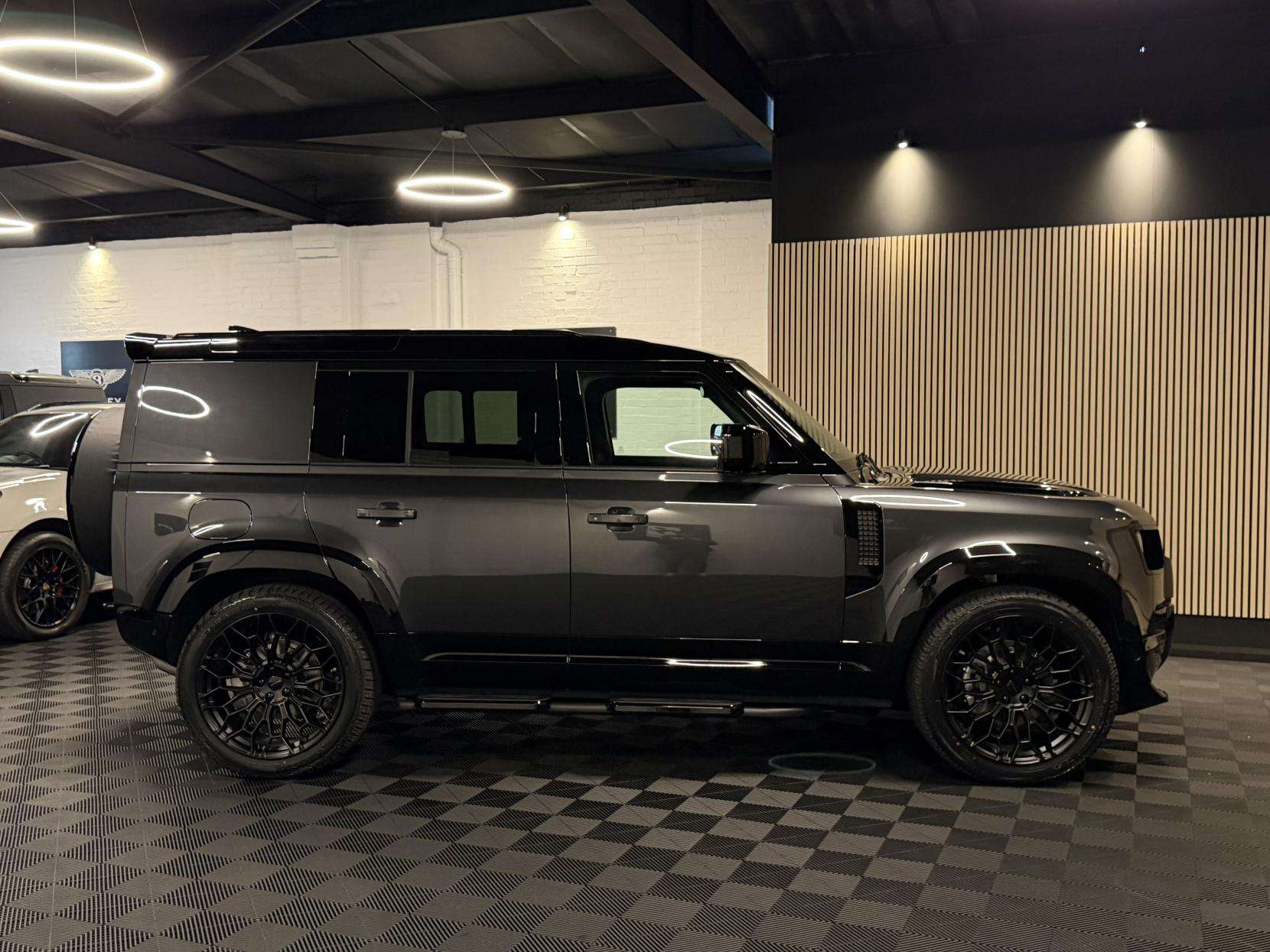 2025 LAND ROVER DEFENDER 110 2025 LAND ROVER DEFENDER 110