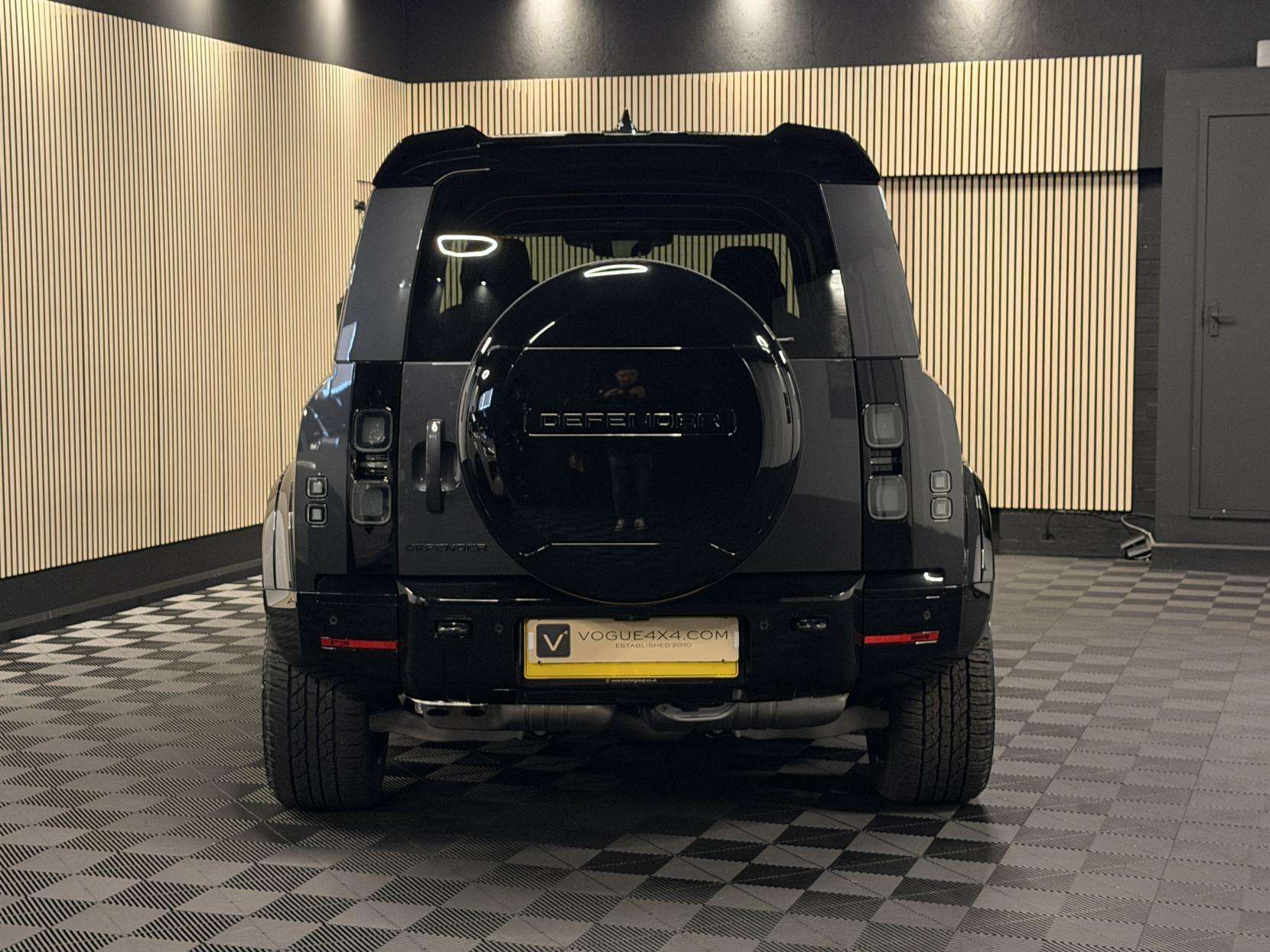 2025 LAND ROVER DEFENDER 110 2025 LAND ROVER DEFENDER 110