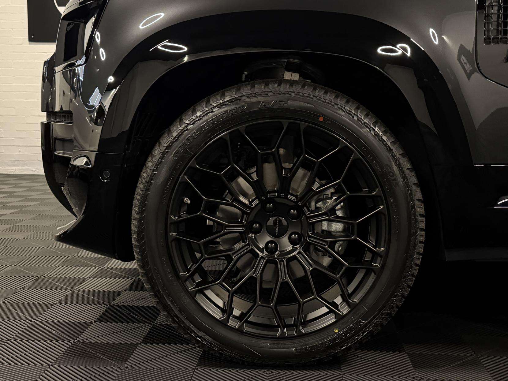 2025 LAND ROVER DEFENDER 110 2025 LAND ROVER DEFENDER 110