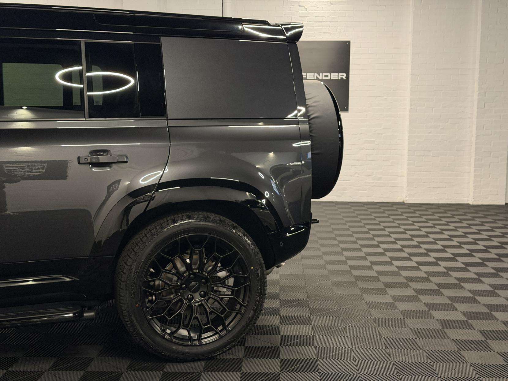 2025 LAND ROVER DEFENDER 110 2025 LAND ROVER DEFENDER 110