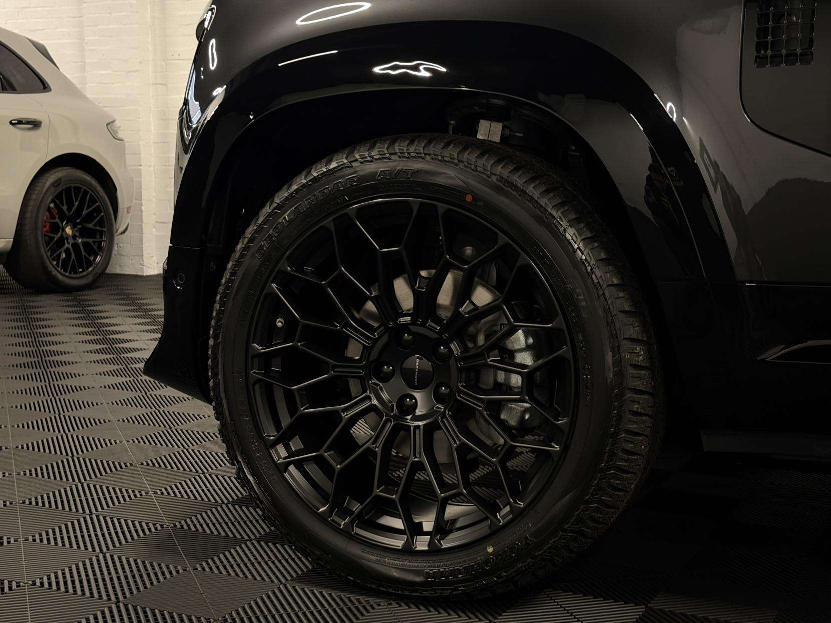 2025 LAND ROVER DEFENDER 110 2025 LAND ROVER DEFENDER 110