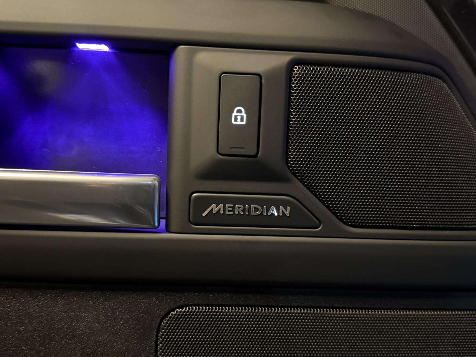 2025 LAND ROVER DEFENDER 110 2025 LAND ROVER DEFENDER 110