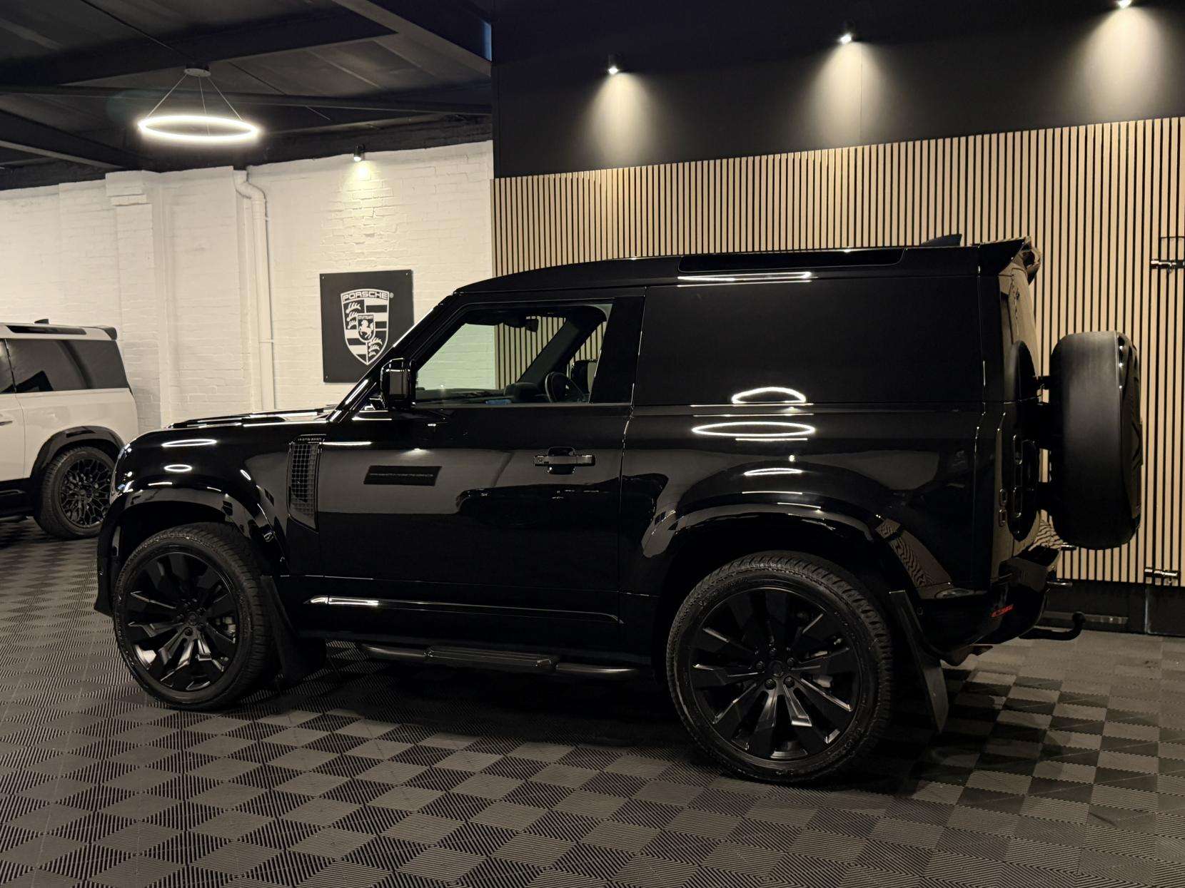 2024 LAND ROVER DEFENDER 90 2024 LAND ROVER DEFENDER 90