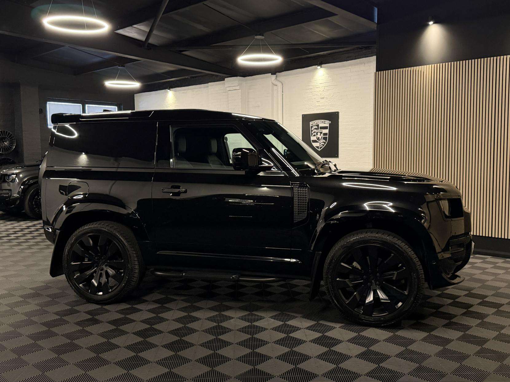 2024 LAND ROVER DEFENDER 90 2024 LAND ROVER DEFENDER 90