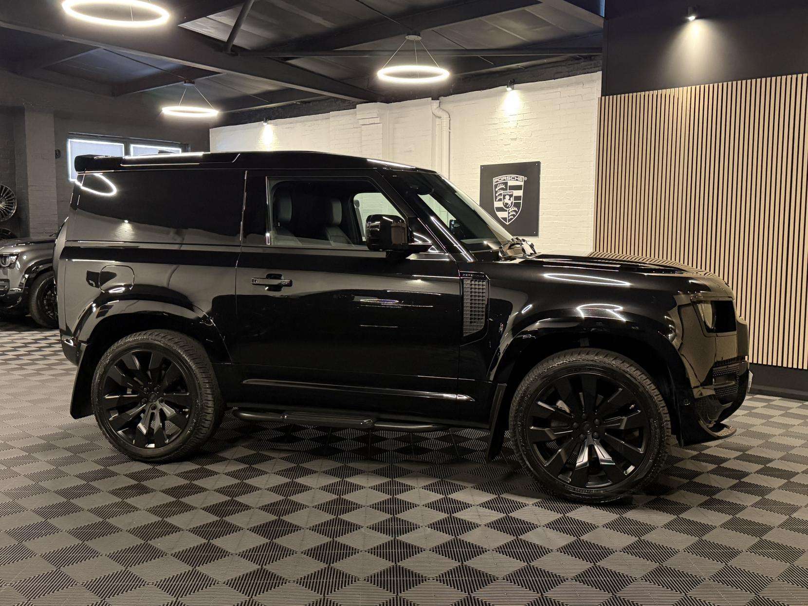 2024 LAND ROVER DEFENDER 90 2024 LAND ROVER DEFENDER 90