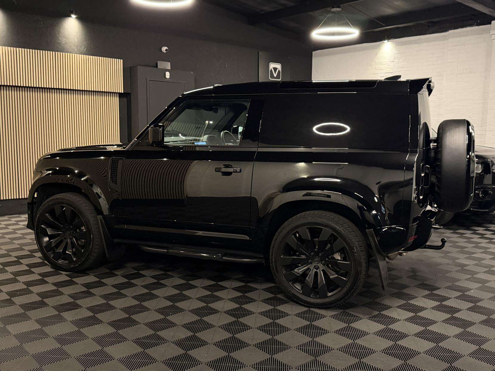 2024 LAND ROVER DEFENDER 90 2024 LAND ROVER DEFENDER 90