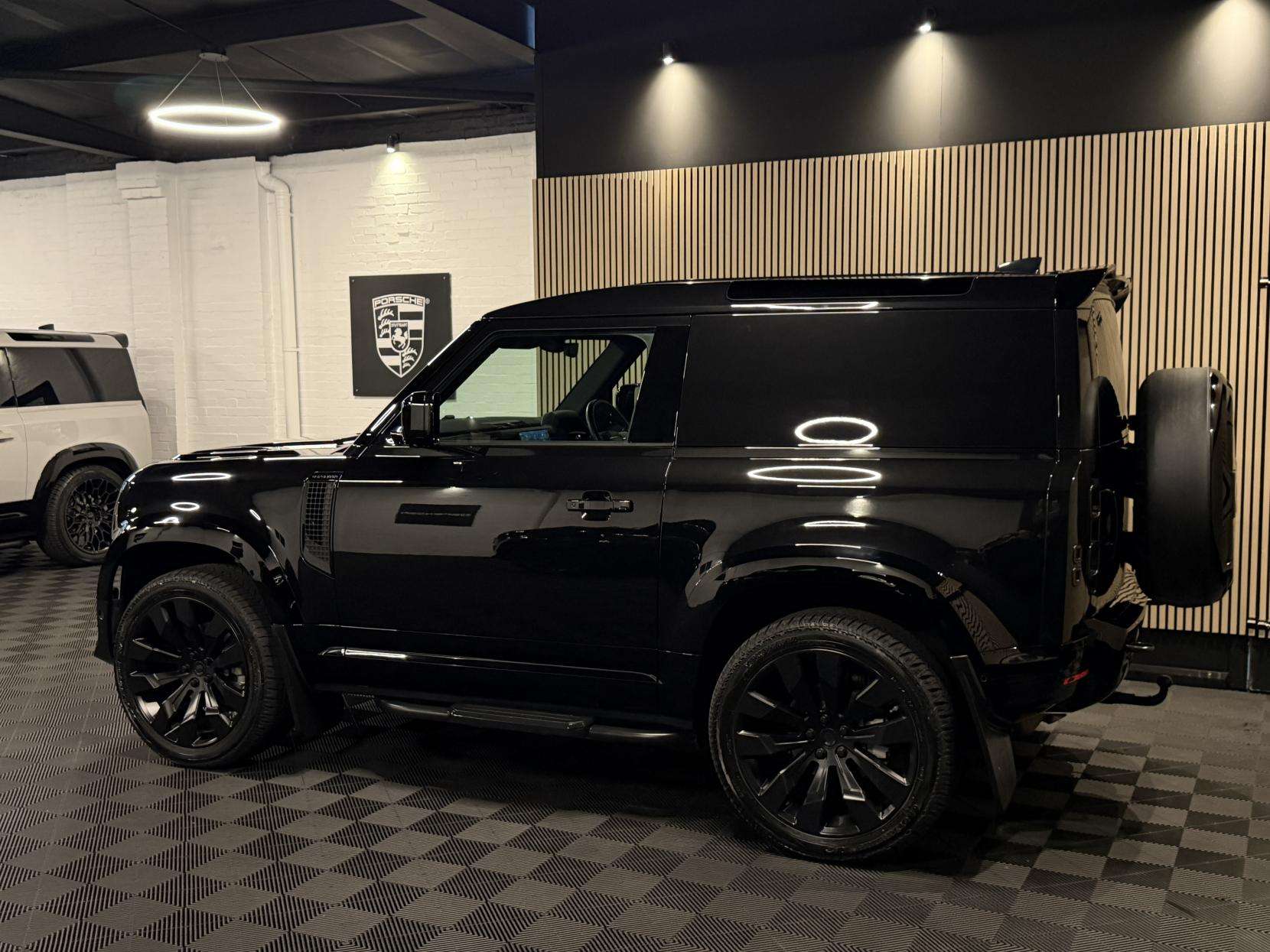2024 LAND ROVER DEFENDER 90 2024 LAND ROVER DEFENDER 90