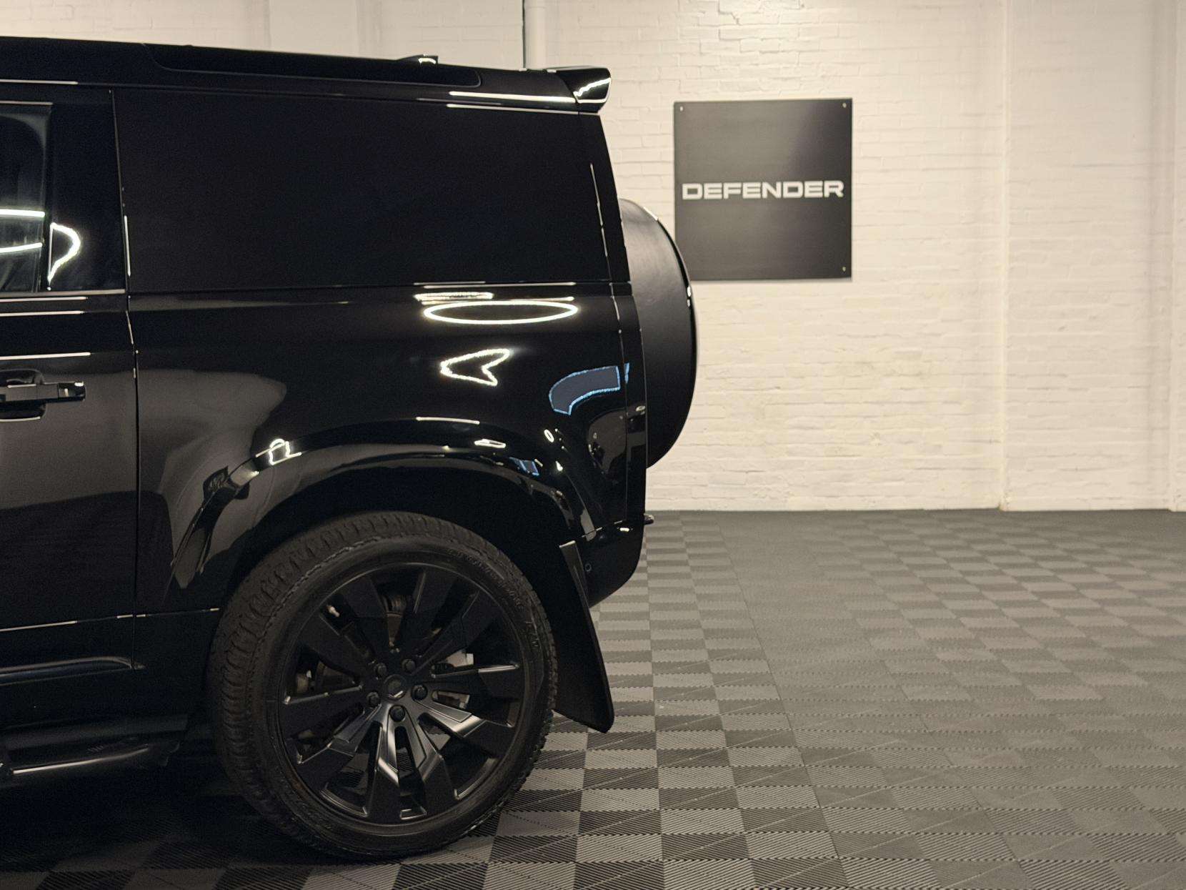 2024 LAND ROVER DEFENDER 90 2024 LAND ROVER DEFENDER 90