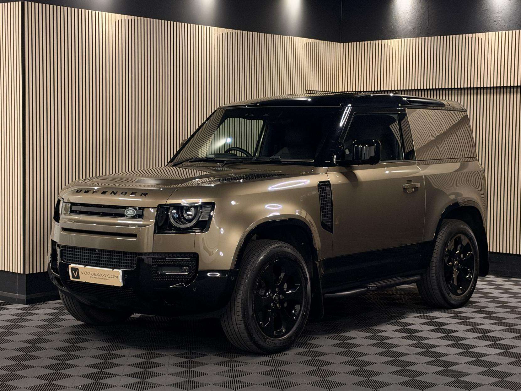 2024 LAND ROVER DEFENDER 90 2024 LAND ROVER DEFENDER 90