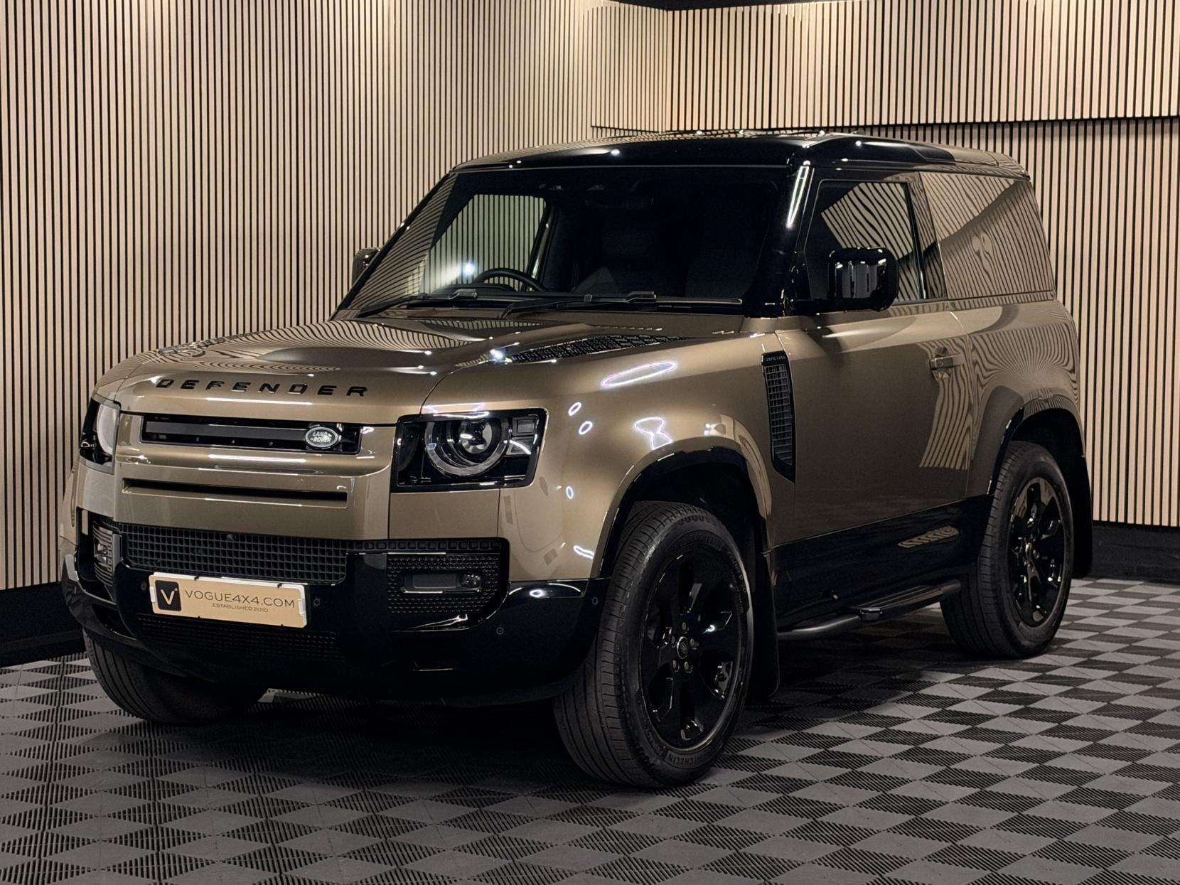 2024 LAND ROVER DEFENDER 90 2024 LAND ROVER DEFENDER 90