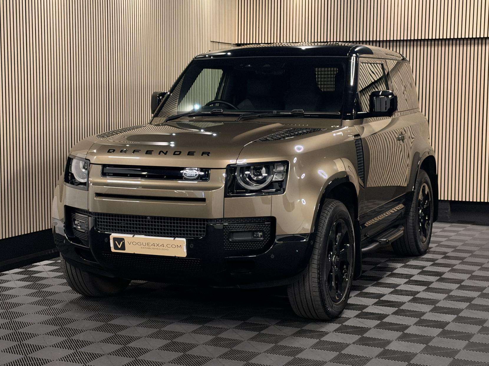 2024 LAND ROVER DEFENDER 90 2024 LAND ROVER DEFENDER 90