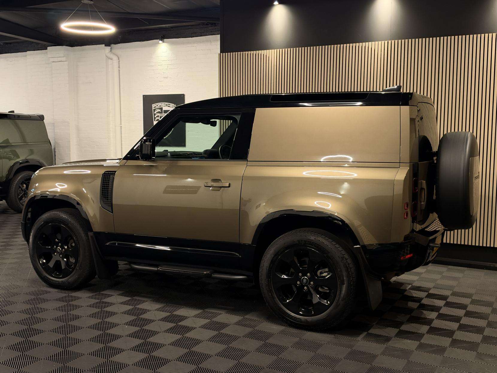 2024 LAND ROVER DEFENDER 90 2024 LAND ROVER DEFENDER 90