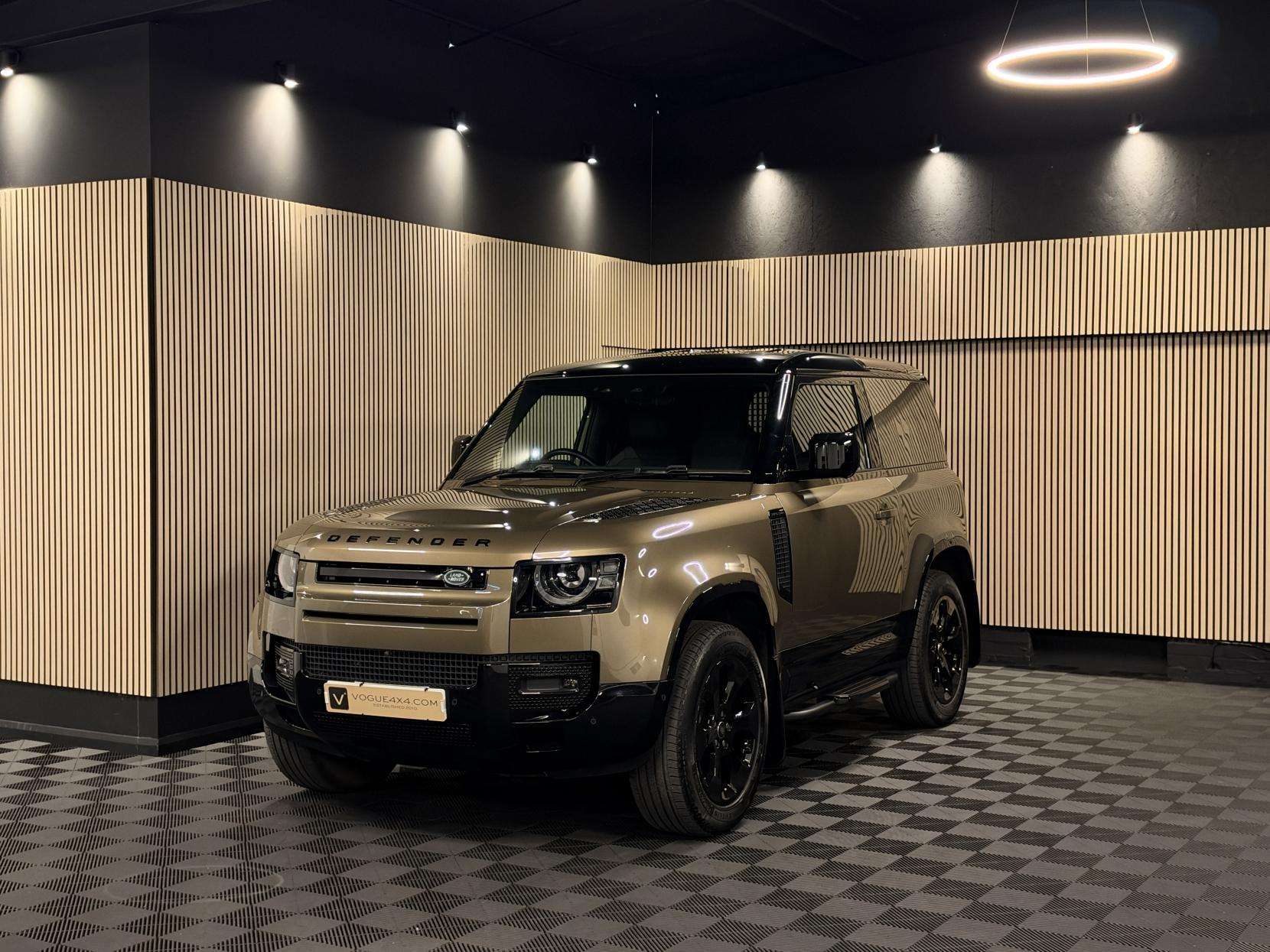 2024 LAND ROVER DEFENDER 90 2024 LAND ROVER DEFENDER 90