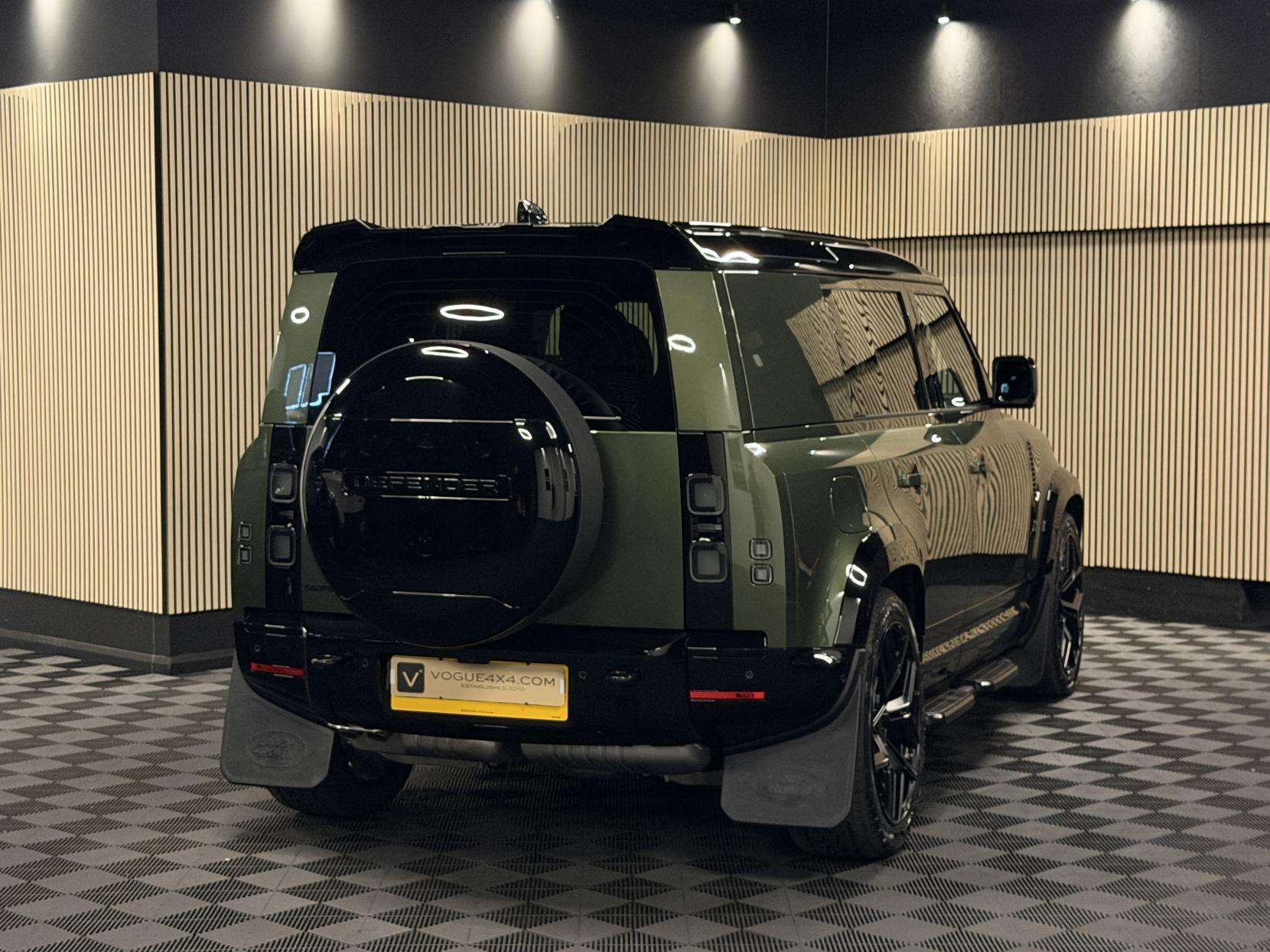 2026 LAND ROVER DEFENDER 110 2026 LAND ROVER DEFENDER 110