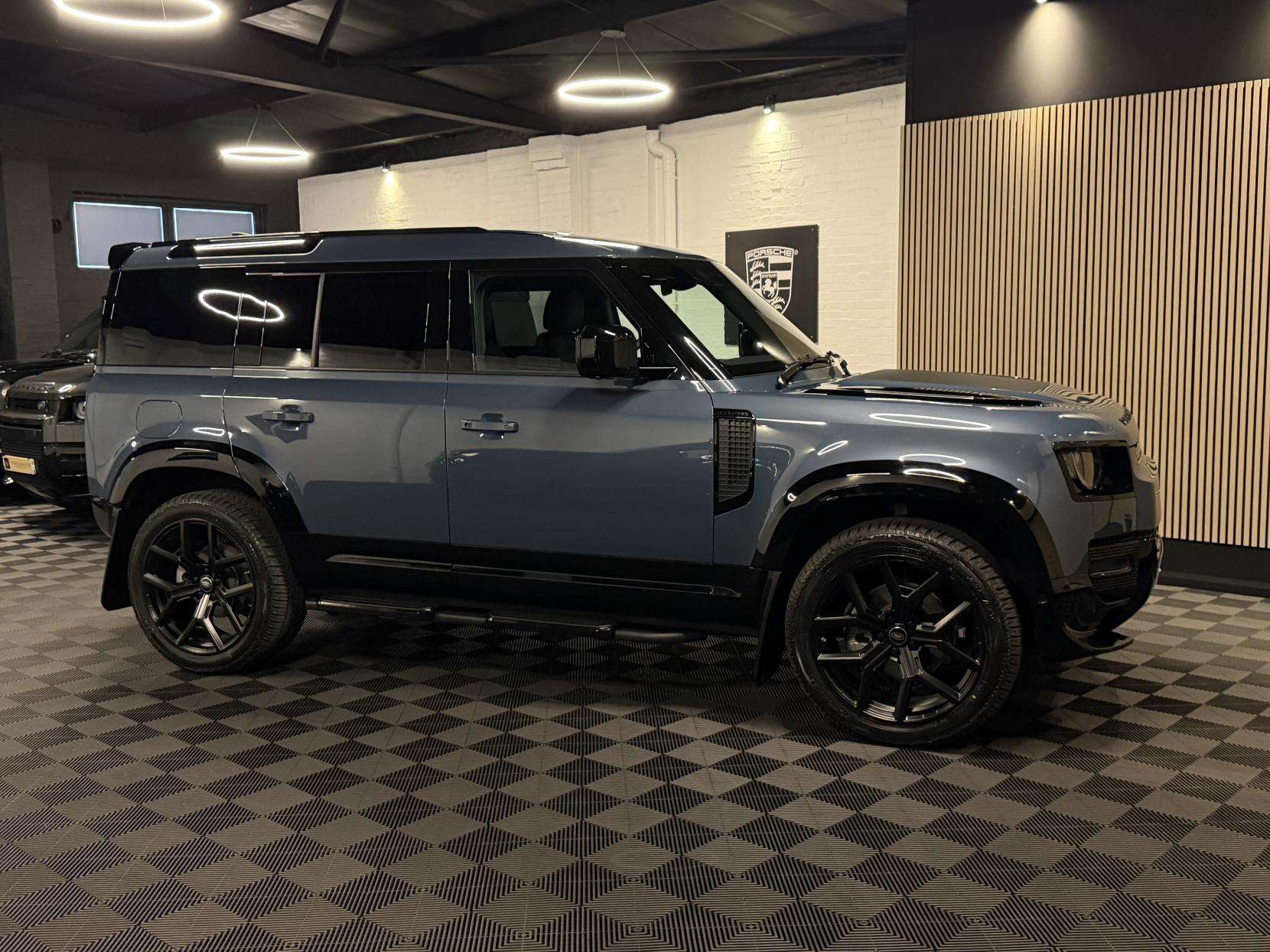 2025 LAND ROVER DEFENDER 110 2025 LAND ROVER DEFENDER 110