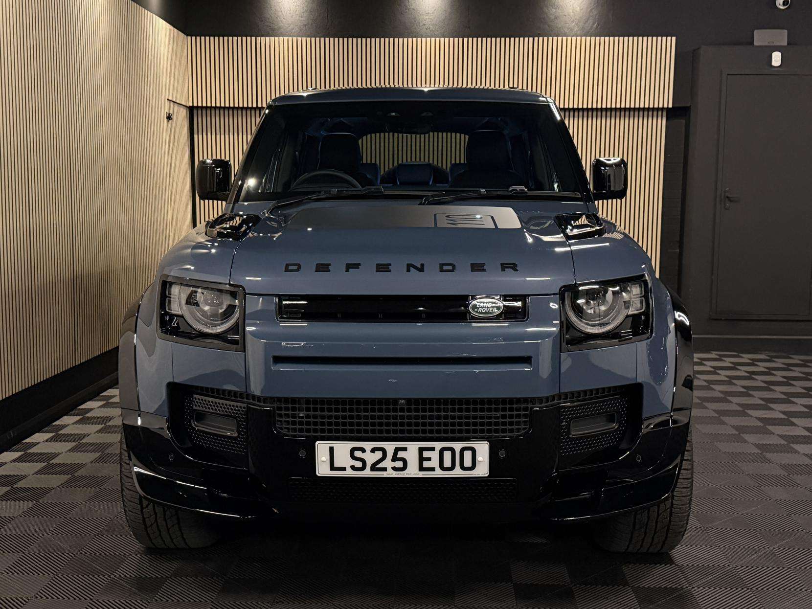 2025 LAND ROVER DEFENDER 110 2025 LAND ROVER DEFENDER 110