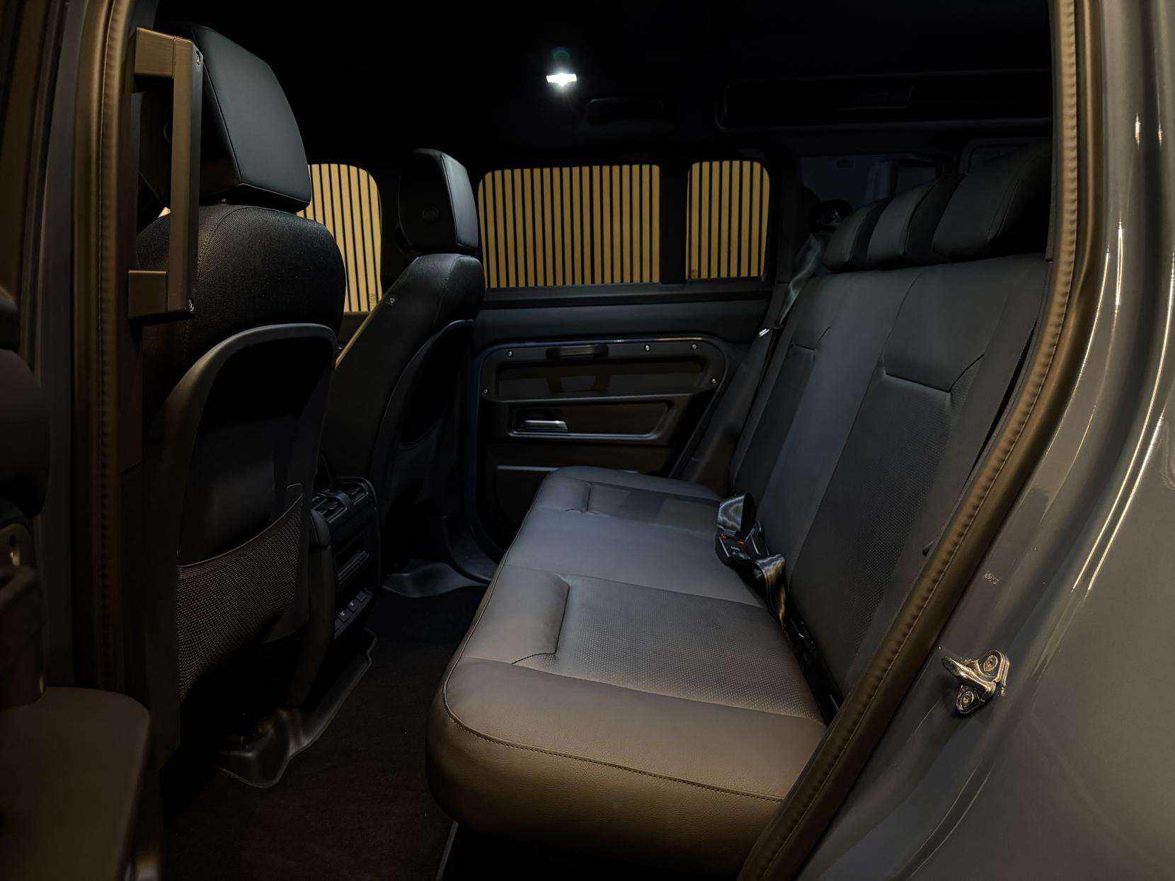 2025 LAND ROVER DEFENDER 110 2025 LAND ROVER DEFENDER 110