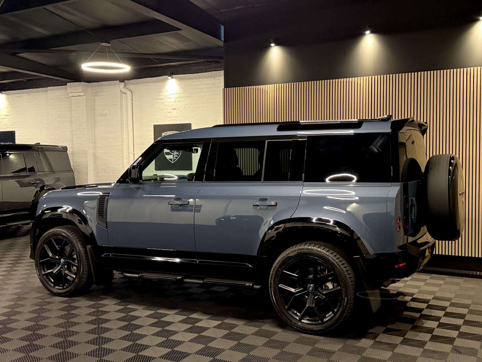 2025 LAND ROVER DEFENDER 110 2025 LAND ROVER DEFENDER 110