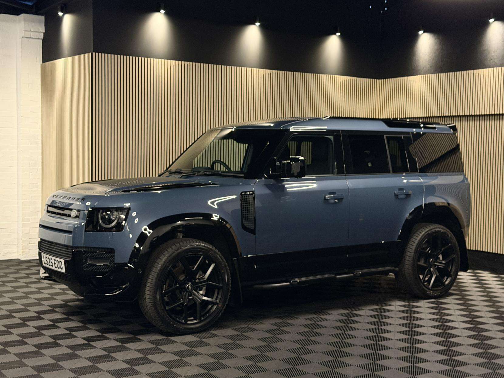 2025 LAND ROVER DEFENDER 110 2025 LAND ROVER DEFENDER 110