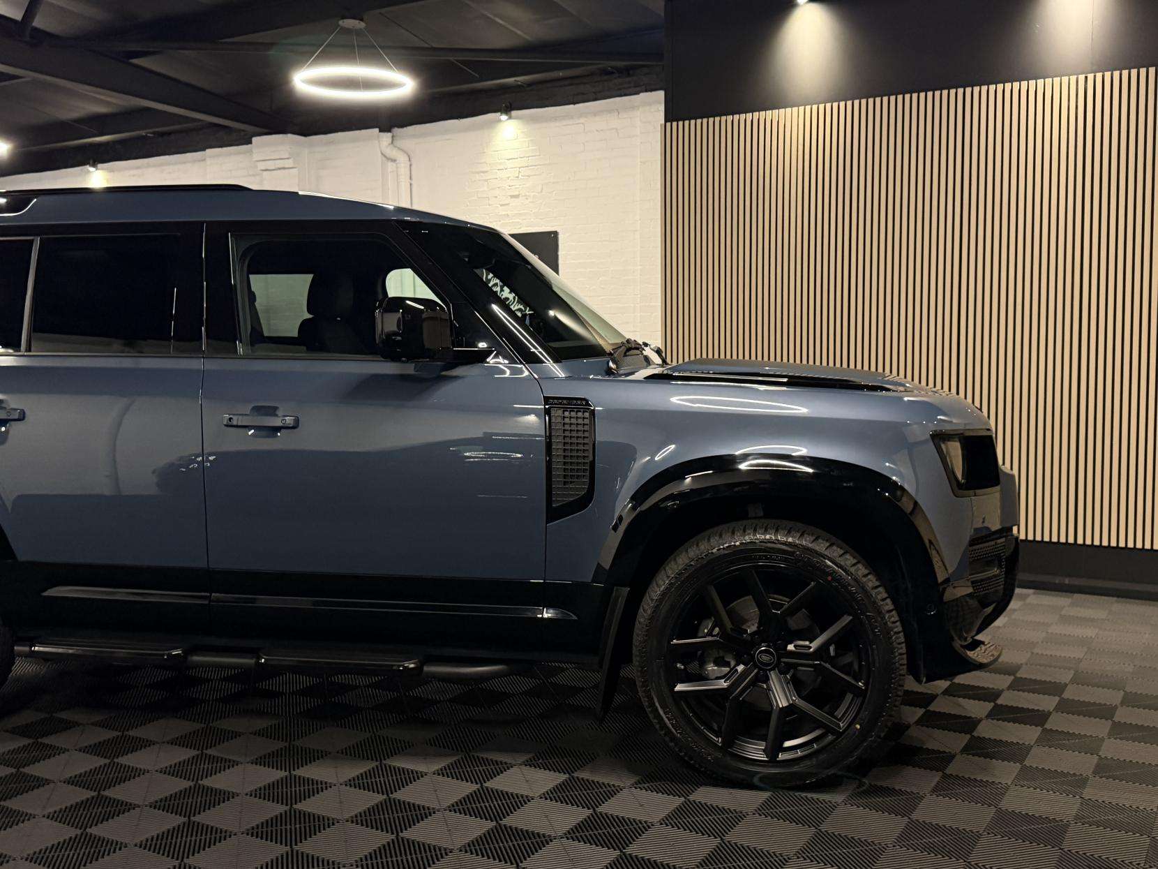 2025 LAND ROVER DEFENDER 110 2025 LAND ROVER DEFENDER 110