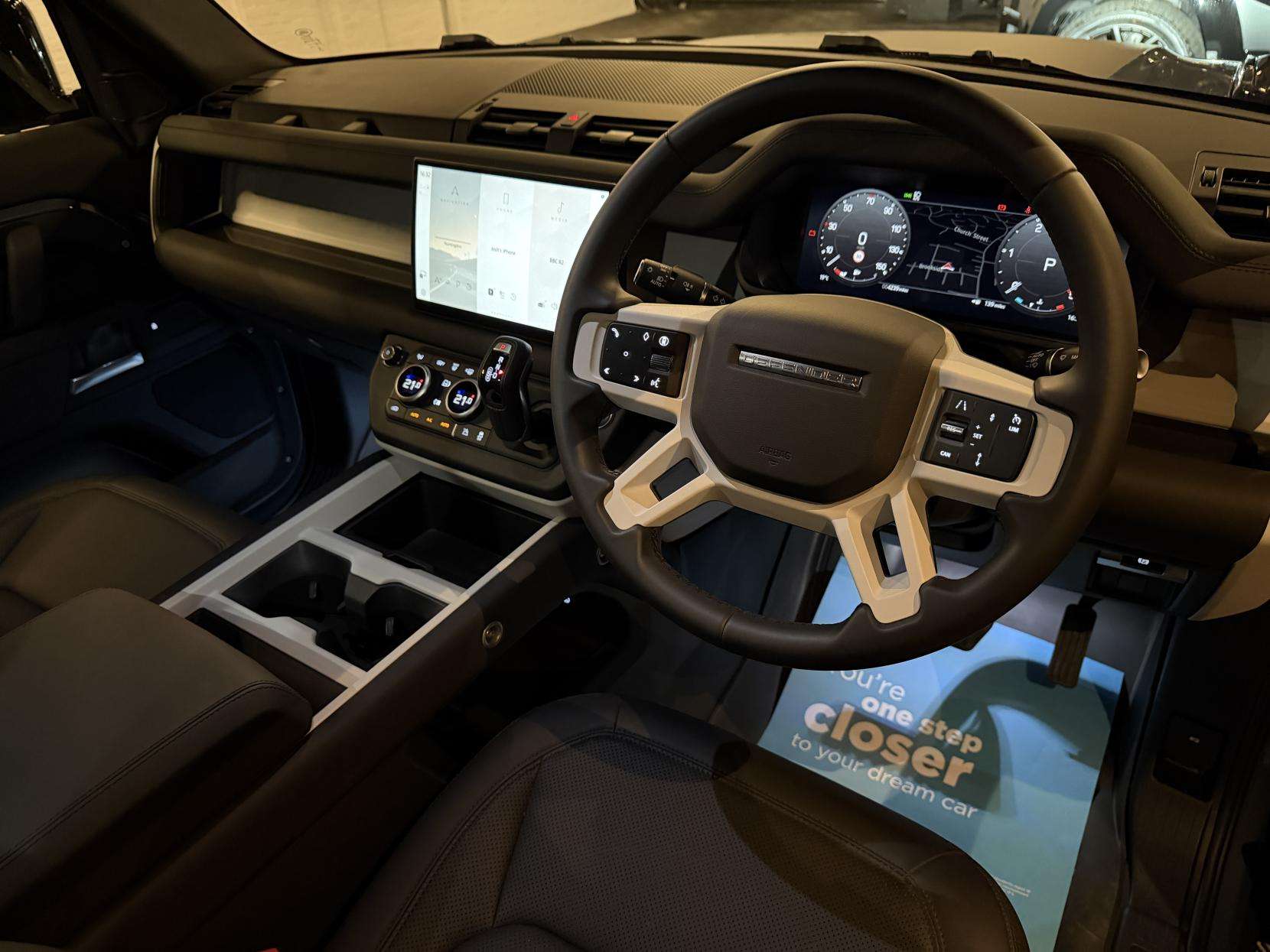 2025 LAND ROVER DEFENDER 110 2025 LAND ROVER DEFENDER 110