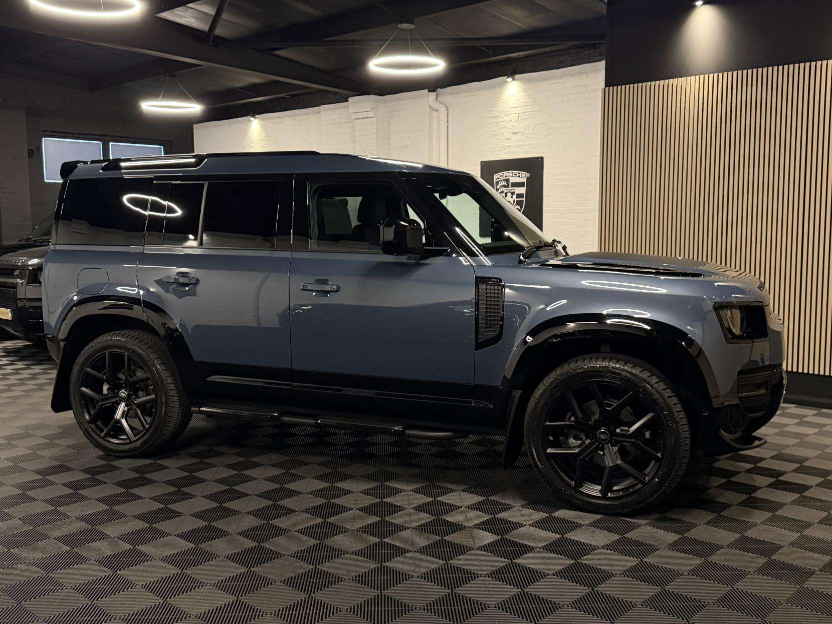 2025 LAND ROVER DEFENDER 110 2025 LAND ROVER DEFENDER 110